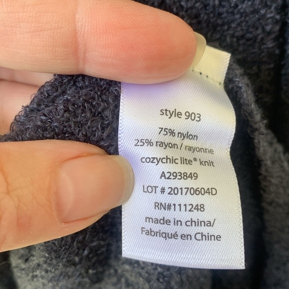 Barefoot Dreams CozyChic Lite Island Wrap - Picture 12 of 13